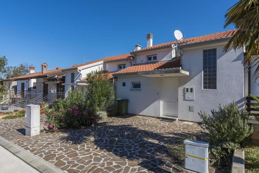 Pietra Villa Dajla Buitenkant foto