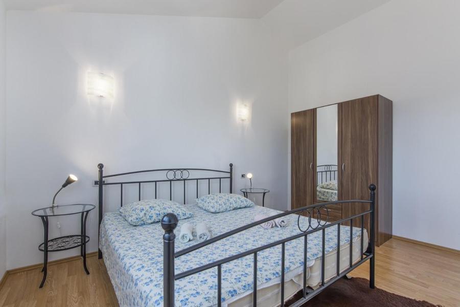Pietra Villa Dajla Buitenkant foto